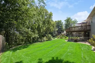 314 Wedgewood Dr, Mahtomedi, MN 55115 - Photo 50