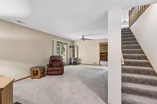 314 Wedgewood Dr, Mahtomedi, MN 55115 - Photo 38