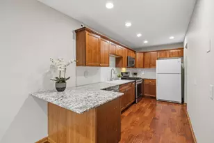 645 Portland Pl, Burnsville, MN 55337 - Photo 2