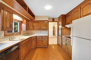 999 Overton Dr NE, Fridley, MN 55432 - Photo 10