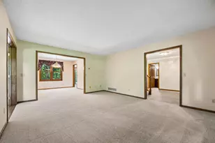 6306 Crackleberry Trail, Woodbury, MN 55129 - Photo 36