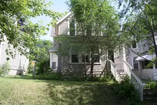 833 3rd St E, Saint Paul, MN 55106 - Photo 2