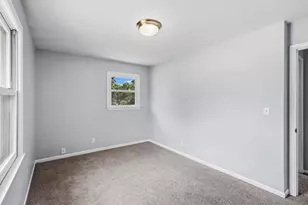 10500 Vessey Rd, Bloomington, MN 55437 - Photo 20