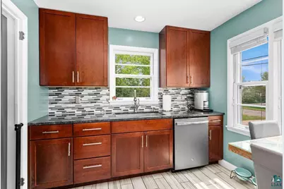 19 E Buffalo Street, Duluth, MN 55811 - Photo 8