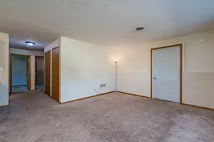 1655 Valley View Dr, North Mankato, MN 56003 - Photo 24