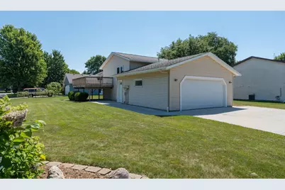 1655 Valley View Drive, North Mankato, MN 56003 - Photo 2