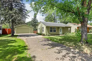 1727 14th Ave S, Saint Cloud, MN 56301 - Photo 2