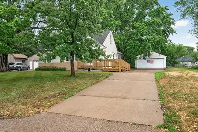 2551 Rainbow Lane, New Brighton, MN 55112 - Photo 2