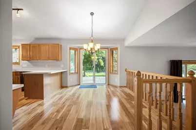960 Wildflower Court, Eagan, MN 55123 - Photo 8
