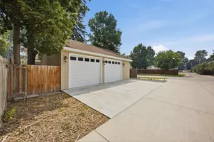 1202 4th St N, Fargo, ND 58102 - Photo 28