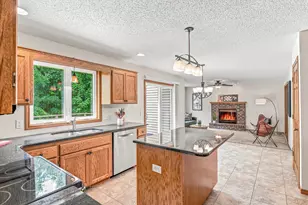 1722 Orchard Dr, Woodbury, MN 55125 - Photo 18