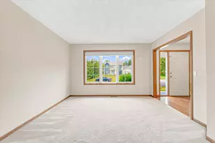 1722 Orchard Dr, Woodbury, MN 55125 - Photo 8