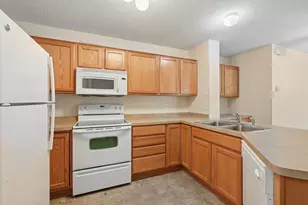 3560 Sterling Heights Dr, River Falls, WI 54022 - Photo 8