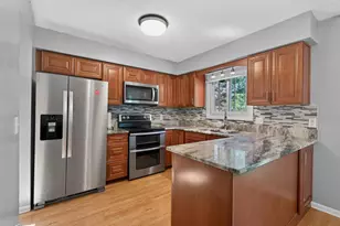 1652 84th Ct N, Brooklyn Park, MN 55444 - Photo 10