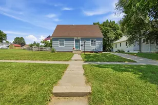 207 7th Ave S, Saint James, MN 56081 - Photo 1