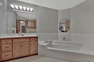 1123 Lois Ct, Shoreview, MN 55126 - Photo 48