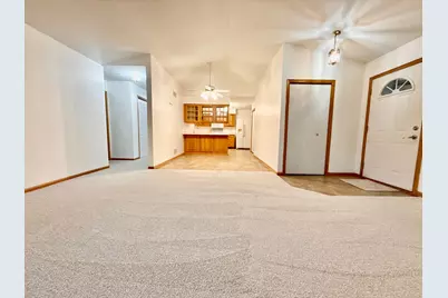 939 Mayvis Boulevard, Mankato, MN 56001 - Photo 6