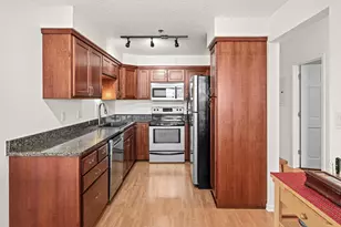 168 6th St E, Saint Paul, MN 55101 - Photo 10