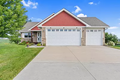 914 Prestwick Drive, Belle Plaine, MN 56011 - Photo 6