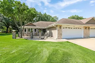 1088 Serene Ct, Shoreview, MN 55126 - Photo 1
