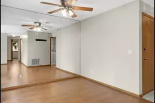 6248 Magda Dr, Maple Grove, MN 55369 - Photo 4
