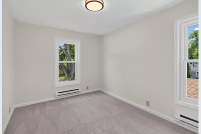 4241 Yosemite Avenue S, Saint Louis Park, MN 55416 - Photo 8
