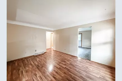 145 Jessamine Avenue E, Saint Paul, MN 55117 - Photo 6