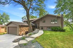 767 Mallalieu Dr, Hudson, WI 54016 - Photo 2