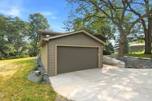 767 Mallalieu Dr, Hudson, WI 54016 - Photo 70