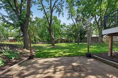 10307 Wentworth Avenue S, Bloomington, MN 55420 - Photo 48