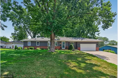 10307 Wentworth Avenue S, Bloomington, MN 55420 - Photo 4