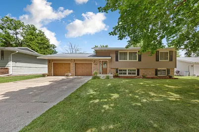 722 16th Street SE, Owatonna, MN 55060 - Photo 2