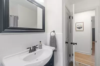 1310 Welcome Avenue N, Golden Valley, MN 55422 - Photo 12