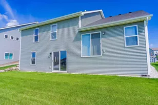 1430 Nutmeg Cir, Carver, MN 55315 - Photo 52
