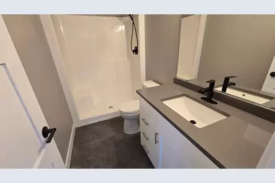 1801 12th Avenue NE, Austin, MN 55912 - Photo 12