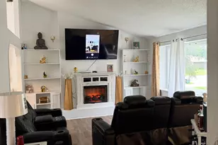 3814 97th Ln NE, Circle Pines, MN 55014 - Photo 2
