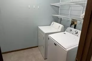 1585 Cohansey St, Saint Paul, MN 55117 - Photo 10