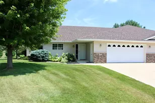 314 5th Cir SW, Blooming Prairie, MN 55917 - Photo 1
