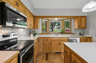 14374 Peninsula Point Dr, Savage, MN 55378 - Photo 12