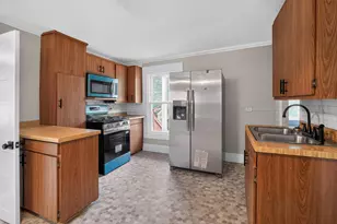 619 Locust St, Hudson, WI 54016 - Photo 4