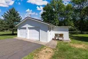 910 Lake Shore Blvd, Wahkon, MN 56386 - Photo 8