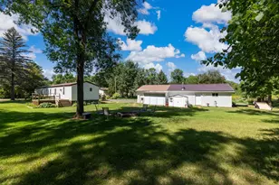 910 Lake Shore Blvd, Wahkon, MN 56386 - Photo 6