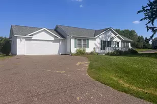 340 Prentice St S, Clayton, WI 54004 - Photo 4