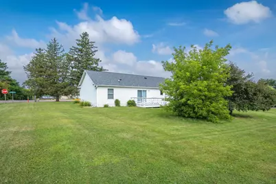 340 Prentice Street S, Clayton, WI 54004 - Photo 8