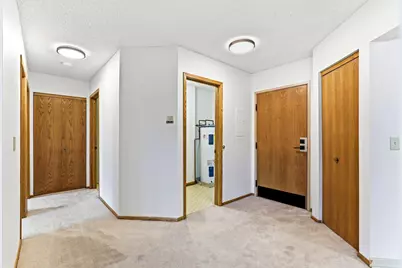 2425 E Franklin Avenue #303, Minneapolis, MN 55406 - Photo 18