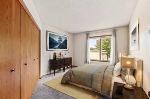 2425 E Franklin Ave, Minneapolis, MN 55406 - Photo 16