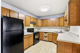 2425 E Franklin Ave, Minneapolis, MN 55406 - Photo 10