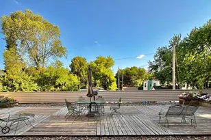 2425 E Franklin Ave, Minneapolis, MN 55406 - Photo 22