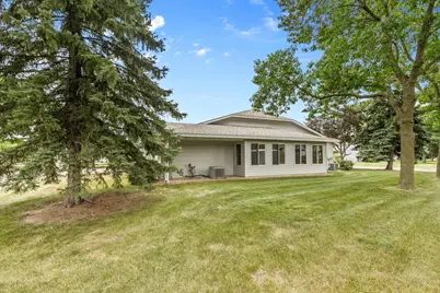 659 Belland Avenue, Vadnais Heights, MN 55127 - Photo 2