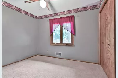 131 Marie Avenue W, West Saint Paul, MN 55118 - Photo 32